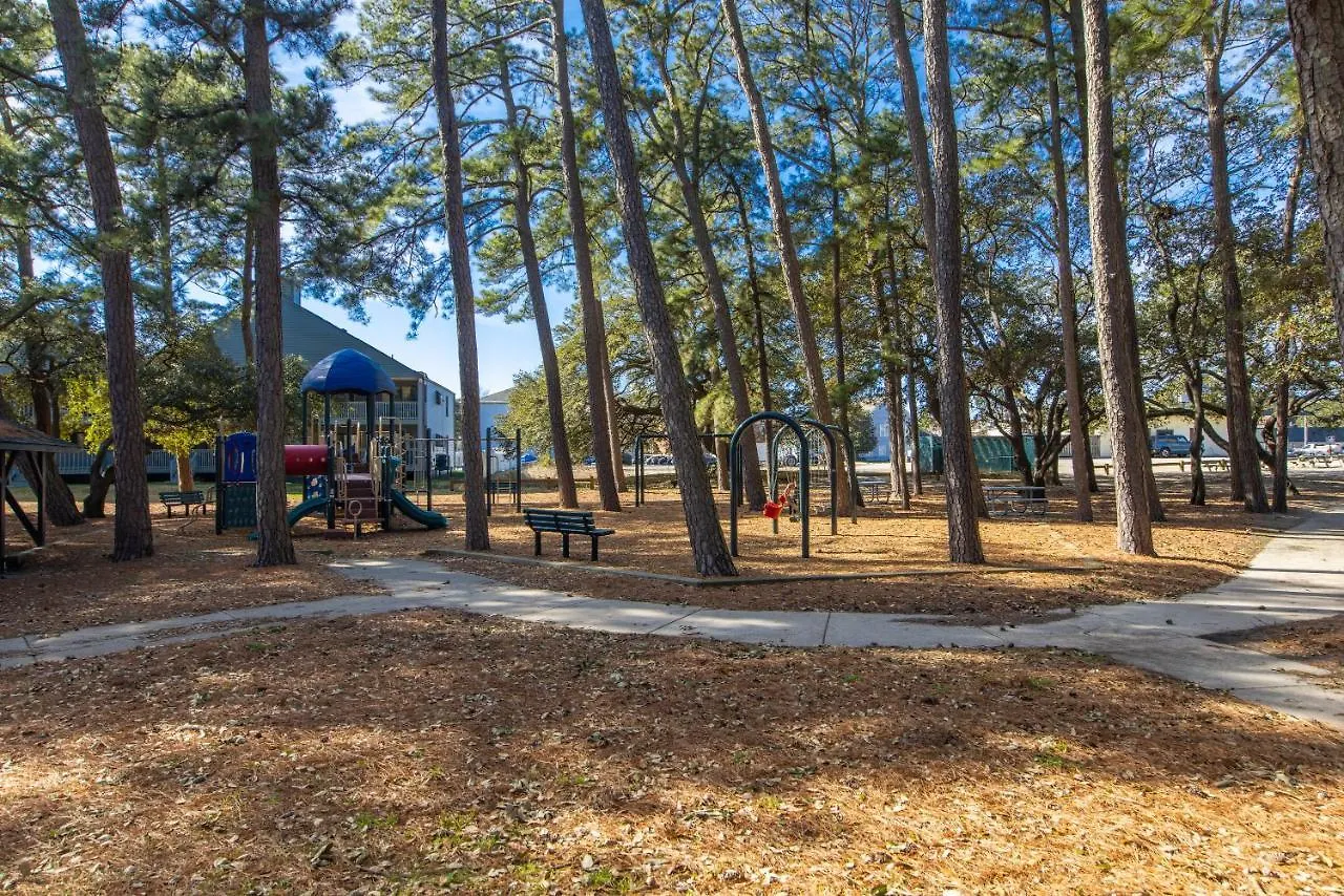 Shore Breakaway Condo - Monthly Rental - Chic Virginia Beach